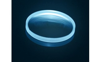 Диаметр 25,4 мм, фокусное расстояние 50 мм, биконкавные линзы из N-BK7 с антирефлексным покрытием в диапазоне 350-650 нм